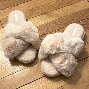 Halluci Women's Cross Band Soft Plush Fleece House Indoor or Outdoor Slippers